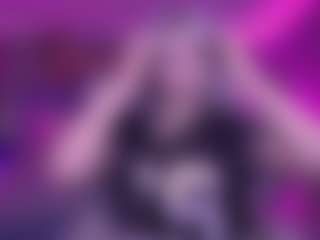 SelenaIriss's Live Sex Cam Show