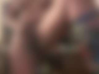 miablack's Live Sex Cam Show