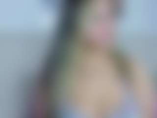 Cloee_Rainbow1's Live Sex Cam Show