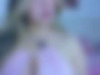 Cloee_Rainbow1's Live Sex Cam Show