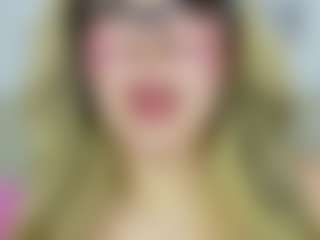 Cloee_Rainbow1's Live Sex Cam Show