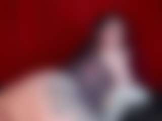 Live cam show with Biiancacox - Brown Hair on PervPlay.com