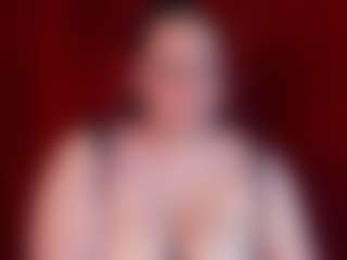 Live cam show with Biiancacox - Brown Hair on friskycurves.com