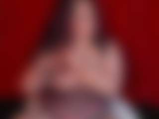 Live cam show with Biiancacox - Thick on Camsoda