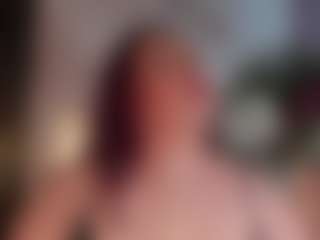 Live cam show with Biiancacox - Brown Hair on Fit Hotties
