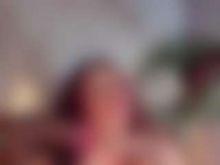 Live cam show with Biiancacox - Public Mature on milfzrlive.com