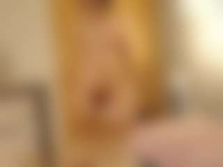 Live cam show with cinderella-jackson - Thick on Camsoda