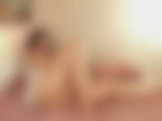 Live cam show with cinderella-jackson - Thick on AdultVida.com