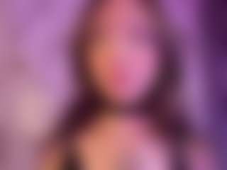 Live cam show with MaddieStark - Facial Piercings on Hubzter Live