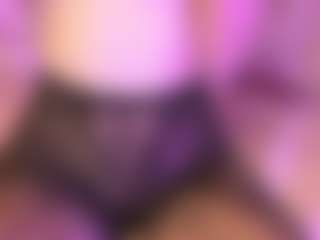 Live cam show with MaddieStark - Striptease on Lustler