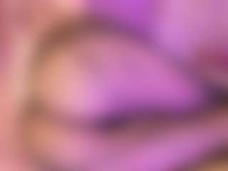 Live cam show with MaddieStark - Dildo on TastyBlacksLive