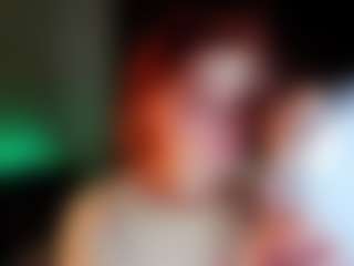 Live cam show with Barbara - Playdildo on friskycurves.com