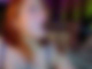 Live cam show with Barbara - Curvy on SquirtSoMuch