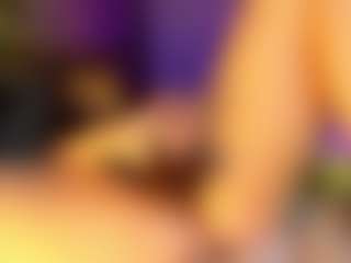Live cam show with Barbara - Public Curvy on Camsoda