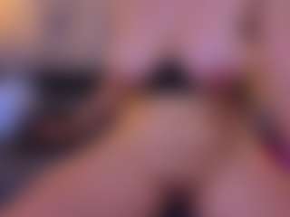 bryonycute's Live Sex Cam Show
