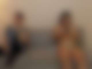 Live cam show with chiquisdeliciosa23 - Lovense on intimatelivegirls.com