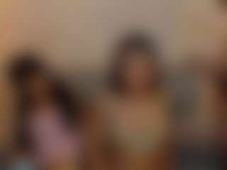 Live cam show with chiquisdeliciosa23 - Brown Eyes on Big Tits