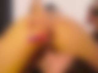 Live cam show with dollylovs - Lovense on Gym Cam Girls
