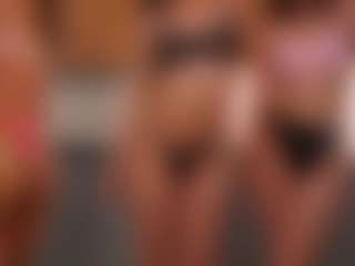 Live cam show with dollylovs - Flashing on Livezox