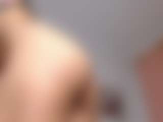 Live cam show with idalisVanucci - Dildo on Milfs Live