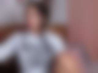 Live cam show with idalisVanucci - Strip on googirlz