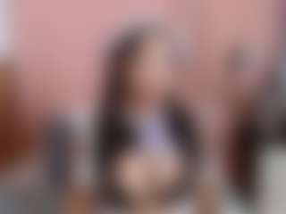 Live cam show with idalisVanucci - Petite on Camsoda