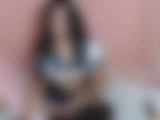 Live cam show with idalisVanucci - Fingers on Camsoda