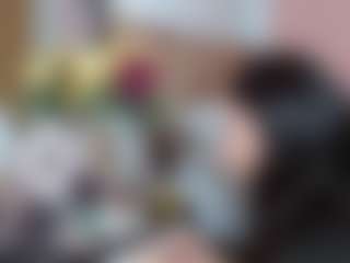 Live cam show with idalisVanucci - Oil on Instabang