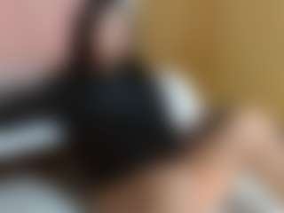 Live cam show with idalisVanucci - Oil on boobsie.com