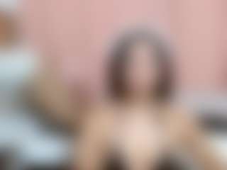 Live cam show with idalisVanucci - Athletic on WildCum