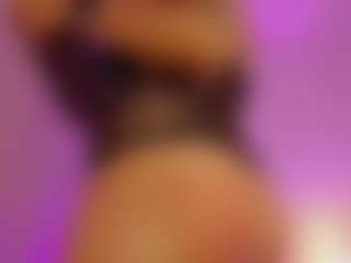 IsabellaCruz1's Live Sex Cam Show