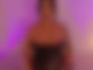 IsabellaCruz1's Live Sex Cam Show