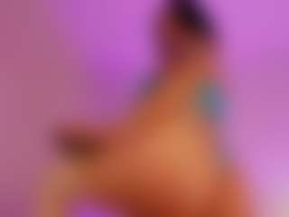 IsabellaCruz1's Live Sex Cam Show