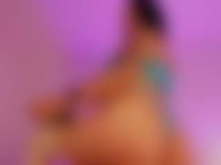 IsabellaCruz1's Live Sex Cam Show