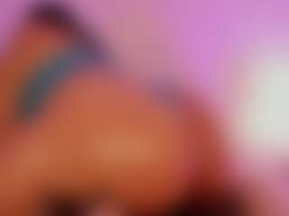 IsabellaCruz1's Live Sex Cam Show