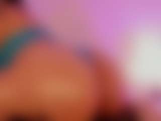 IsabellaCruz1's Live Sex Cam Show