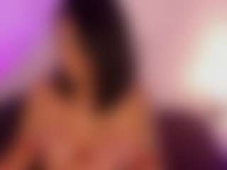 IsabellaCruz1's Live Sex Cam Show