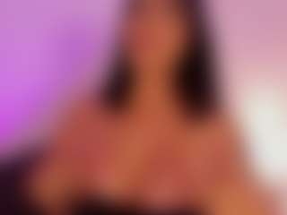 IsabellaCruz1's Live Sex Cam Show