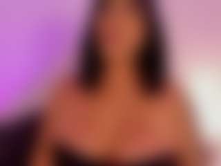 IsabellaCruz1's Live Sex Cam Show