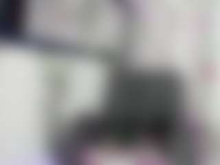 Live cam show with Sarayy-jones - Thin on Uber Horny