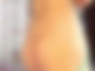 Live cam show with Sarayy-jones - Thin on Milf Play