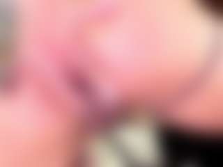 Live cam show with Sarayy-jones - White on TottyGirls | colombia