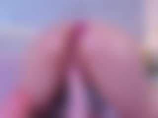 Live cam show with Valeryy-Smith - Facial on Milfs Live