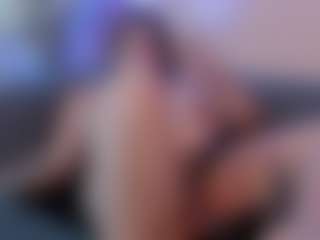 Karolinee's Live Sex Cam Show