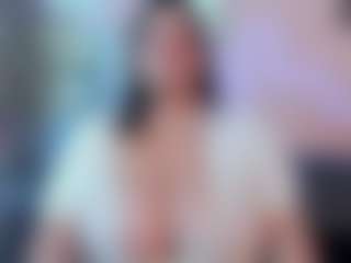 Karolinee's Live Sex Cam Show