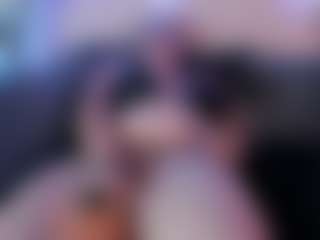 Karolinee's Live Sex Cam Show