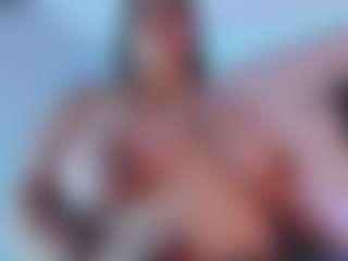 Karolinee's Live Sex Cam Show