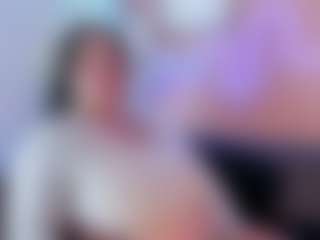 Karolinee's Live Sex Cam Show