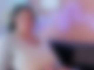 Karolinee's Live Sex Cam Show