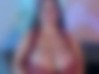 Karolinee's Live Sex Cam Show
